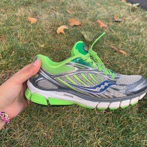 Saucony Ride5 running shoes sz W 7.5